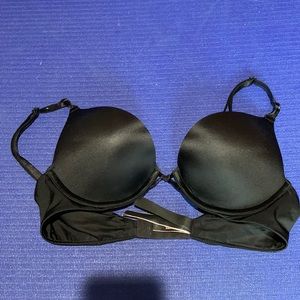34A Victoria Secret Bombshell bra
